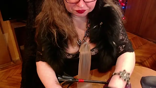 Snapshot of Miss_Tress chatting on 12-18-24, 12:43 Miss Tress online show from 12-18-24, 12:43