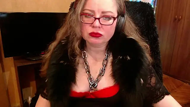 Snapshot of Miss_Tress chatting on 12-24-24, 07:33 Miss Tress online show from 12-24-24, 07:33
