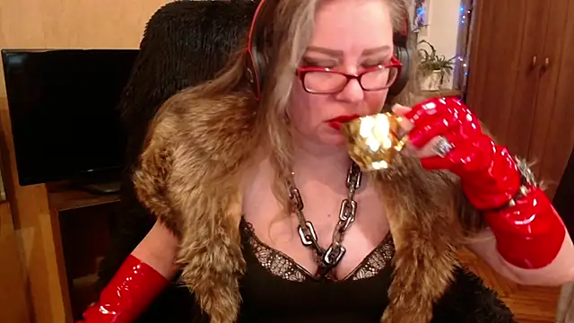 Snapshot of Miss_Tress chatting on 02-27-25, 09:14 Miss Tress online show from 02-27-25, 09:14