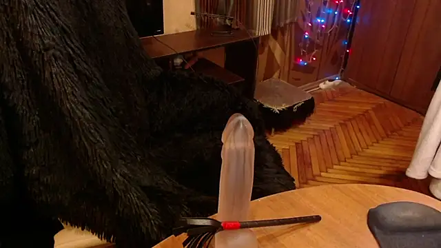 Snapshot of Miss_Tress chatting on 03-06-25, 11:31 Miss Tress online show from 03-06-25, 11:31