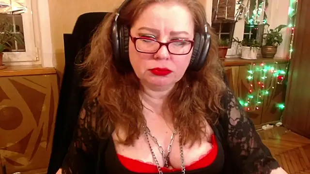 Snapshot of Miss_Tress chatting on 09-28-25, 10:04 Miss Tress online show from 09-28-25, 10:04