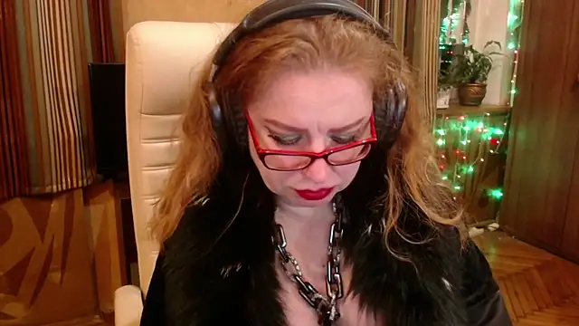 Snapshot of Miss_Tress chatting on 11-02-25, 11:51 Miss Tress online show from 11-02-25, 11:51
