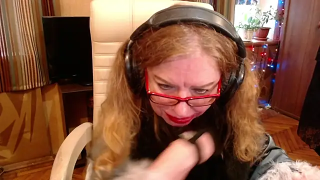 Miss Tress online show from 05-16-26, 05:04