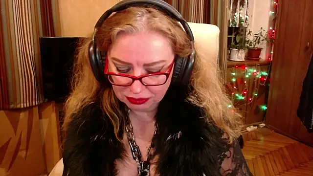 Miss Tress online show from 05-20-26, 10:38