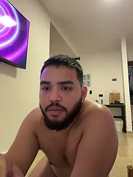 Snapshot of AlanDaviss chatting on 02-14-26, 05:04 AlanDaviss online show from 02-14-26, 05:04