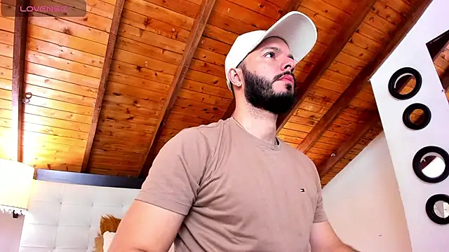 Tom Bailey online show from 11-25-25, 12:49