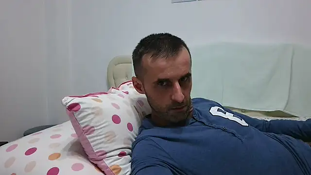 Snapshot of stevenpit chatting on 12-07-24, 03:19 stevenpit online show from 12-07-24, 03:19