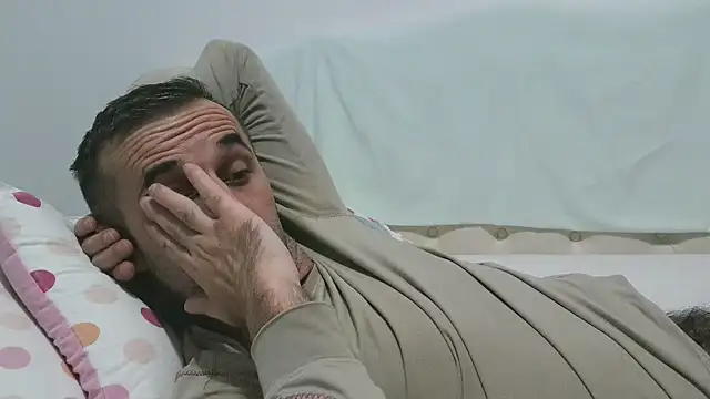 Snapshot of stevenpit chatting on 12-14-24, 09:45 stevenpit online show from 12-14-24, 09:45