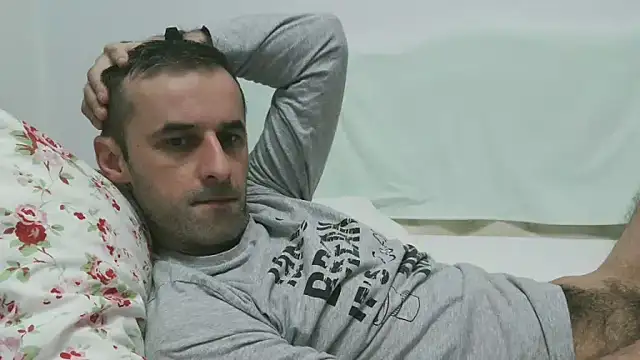 Snapshot of stevenpit chatting on 12-22-24, 08:49 stevenpit online show from 12-22-24, 08:49