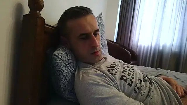 Snapshot of stevenpit chatting on 01-01-25, 08:45 stevenpit online show from 01-01-25, 08:45