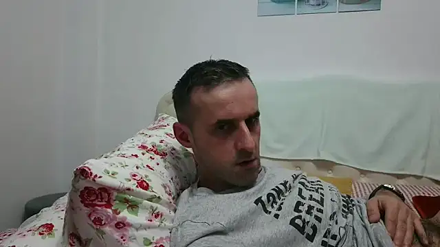 Snapshot of stevenpit chatting on 01-01-25, 09:20 stevenpit online show from 01-01-25, 09:20