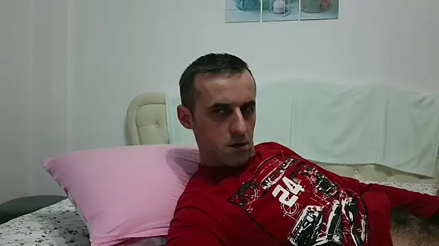 Snapshot of stevenpit chatting on 01-07-25, 01:14 stevenpit online show from 01-07-25, 01:14