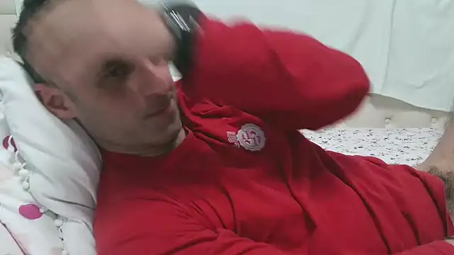 Snapshot of stevenpit chatting on 03-08-25, 02:30 stevenpit online show from 03-08-25, 02:30