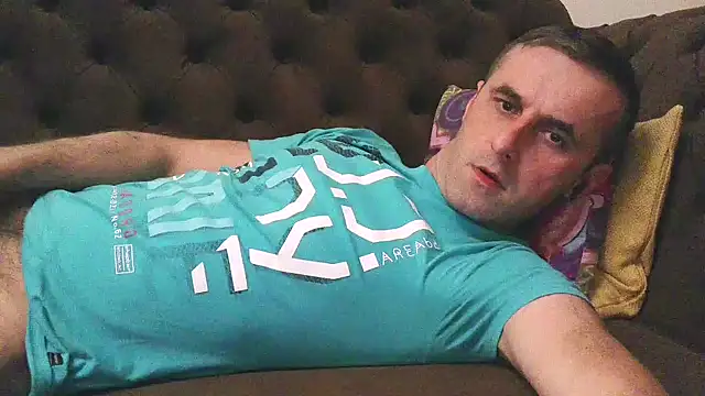 Snapshot of stevenpit chatting on 03-13-25, 07:06 stevenpit online show from 03-13-25, 07:06