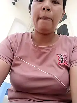 Lanyingxin18 online show from 12-22-24, 08:49