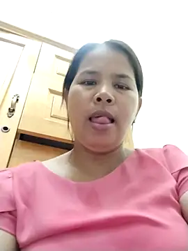 Lanyingxin18 online show from 03-05-25, 10:11