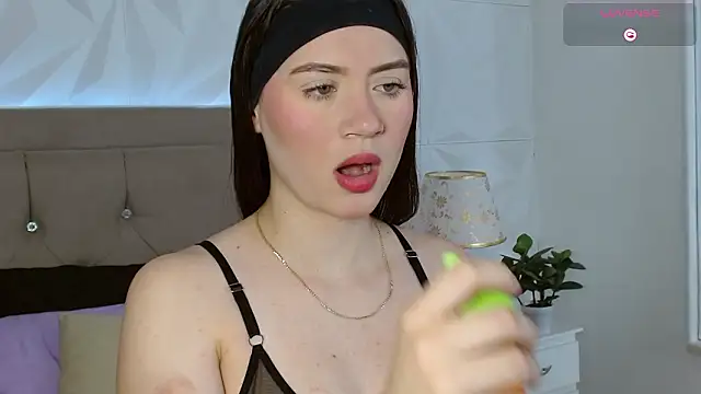 Gwen drew online show from 01-17-26, 12:54