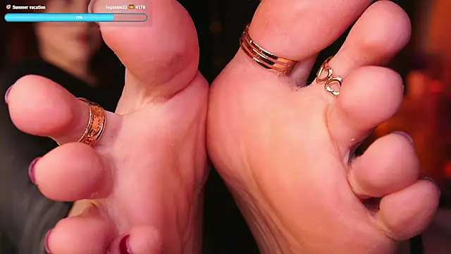 Snapshot of LolaLemona chatting on 03-12-26, 11:05 LolaLemona online show from 03-12-26, 11:05