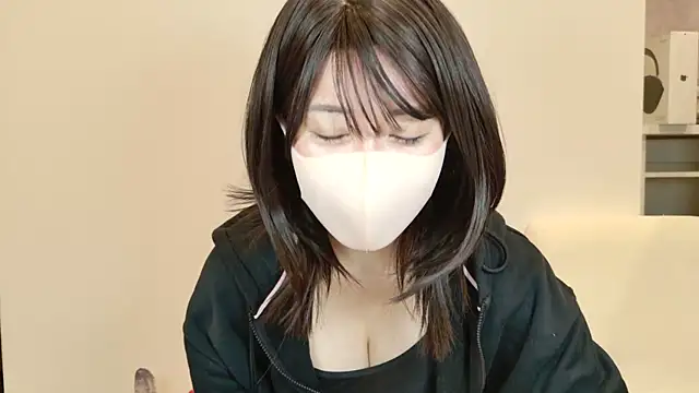 Snapshot of xx_natsumegu_xx chatting on 01-03-25, 03:49 xx natsumegu xx online show from 01-03-25, 03:49