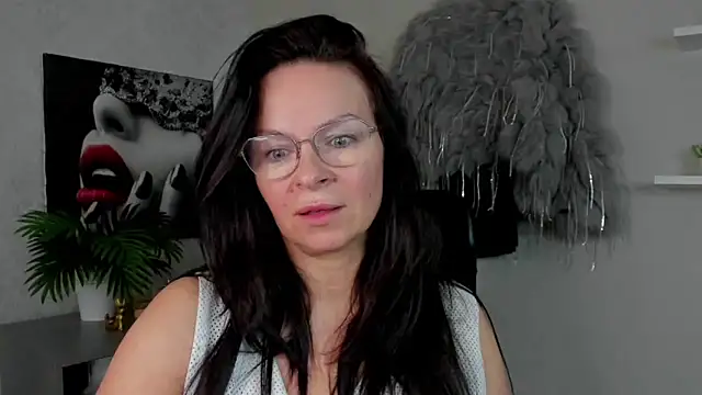 HelenLuxx online show from 03-07-25, 06:35