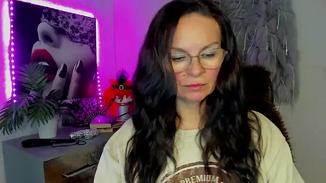 HelenLuxx online show from 03-02-26, 02:46