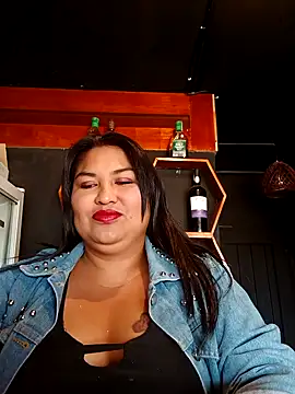 Snapshot of Marcela87 chatting on 01-25-25, 06:24 Marcela87 online show from 01-25-25, 06:24
