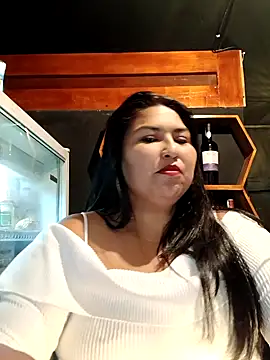 Snapshot of Marcela87 chatting on 02-10-25, 01:35 Marcela87 online show from 02-10-25, 01:35