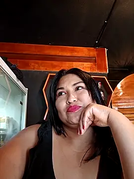 Snapshot of Marcela87 chatting on 03-01-25, 07:37 Marcela87 online show from 03-01-25, 07:37