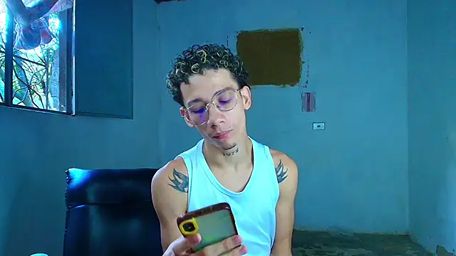 Snapshot of mateodeamjo chatting on 02-17-26, 09:32 mateodeamjo online show from 02-17-26, 09:32