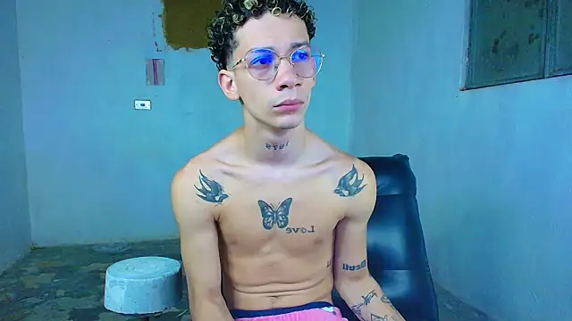 Snapshot of mateodeamjo chatting on 03-05-26, 12:39 mateodeamjo online show from 03-05-26, 12:39