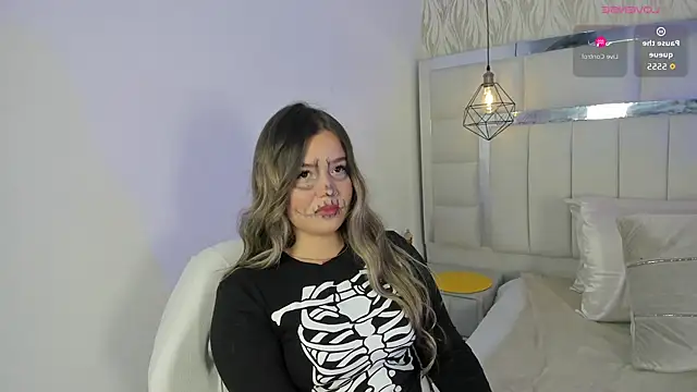 Snapshot of 1m_dalhia chatting on 10-30-25, 10:10 1m dalhia online show from 10-30-25, 10:10