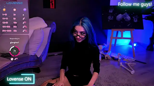 Snapshot of AriaVoss chatting on 10-12-25, 08:52 AriaVoss online show from 10-12-25, 08:52