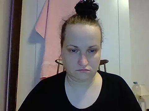  squirty cum lady  online show from 03-17-25, 10:28