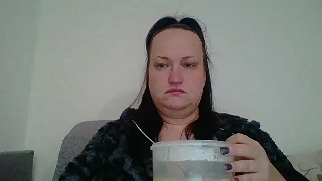  squirty cum lady  online show from 10-18-25, 05:21