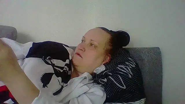  squirty cum lady  online show from 11-23-25, 06:57