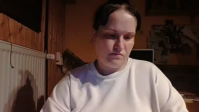  squirty cum lady  online show from 06-23-26, 07:12