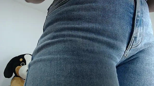 Amelia Debora Antonella online show from 10-22-25, 01:11