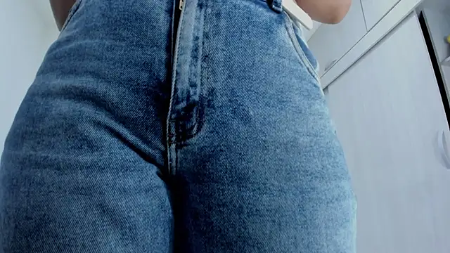 Amelia Debora Antonella online show from 03-03-26, 01:28