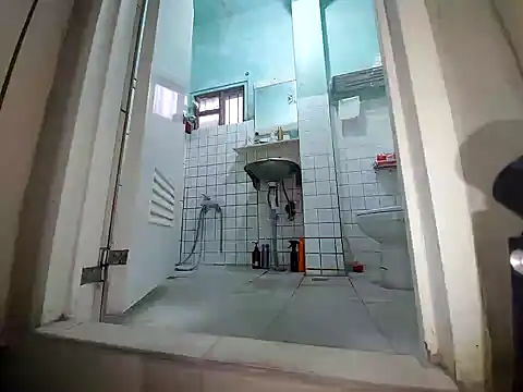 Snapshot of KennyLOVERboy chatting on 01-15-25, 01:56 KennyLOVERboy online show from 01-15-25, 01:56