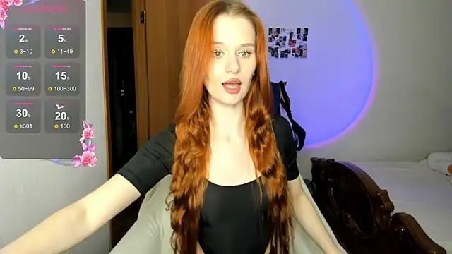 Snapshot of EmilySoul chatting on 10-19-25, 08:20 EmilySoul online show from 10-19-25, 08:20