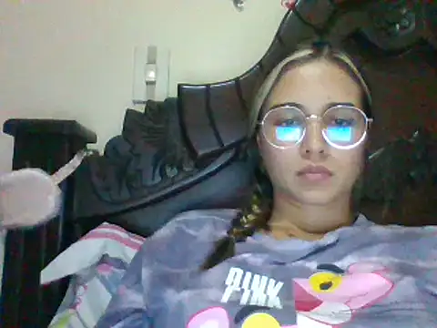 trianabell online show from 12-20-24, 12:52