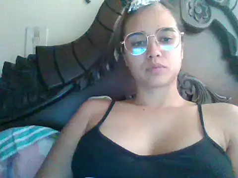 trianabell online show from 12-21-24, 03:31