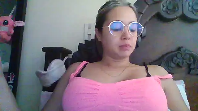 trianabell online show from 02-20-25, 06:57