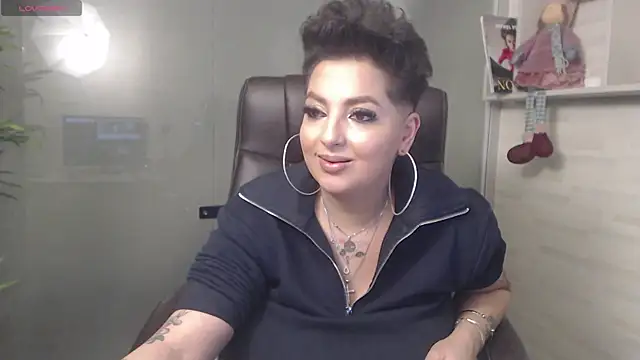 Snapshot of BustyAllyy chatting on 12-12-24, 12:38 BustyAllyy online show from 12-12-24, 12:38
