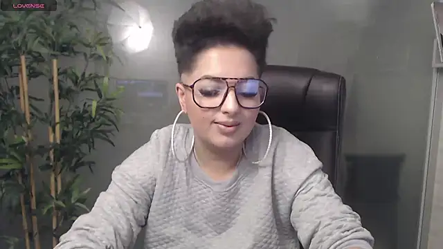 Snapshot of BustyAllyy chatting on 01-12-25, 07:53 BustyAllyy online show from 01-12-25, 07:53