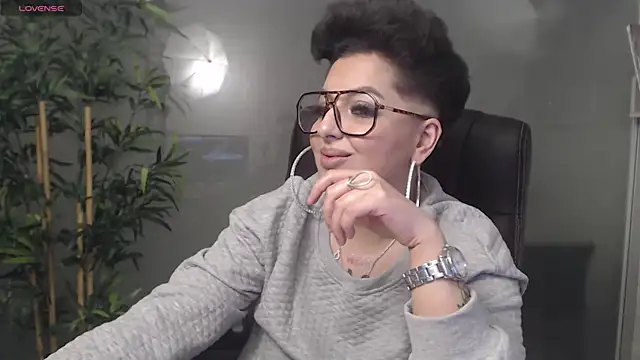 Snapshot of BustyAllyy chatting on 01-12-25, 10:54 BustyAllyy online show from 01-12-25, 10:54