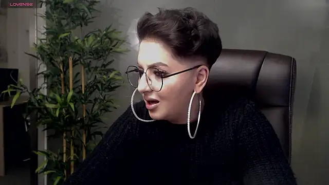 Snapshot of BustyAllyy chatting on 02-02-25, 12:30 BustyAllyy online show from 02-02-25, 12:30
