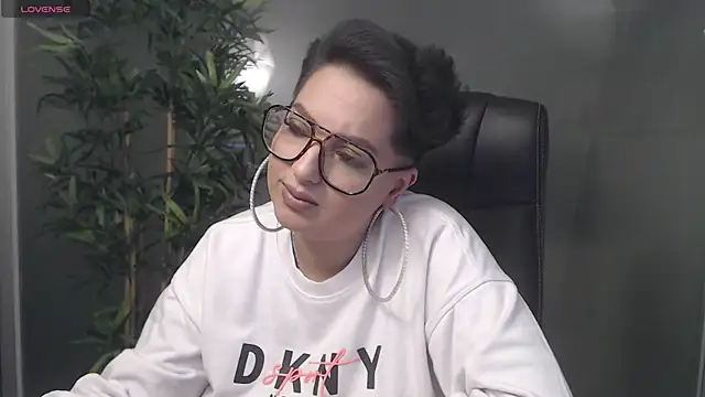 Snapshot of BustyAllyy chatting on 02-09-25, 01:55 BustyAllyy online show from 02-09-25, 01:55