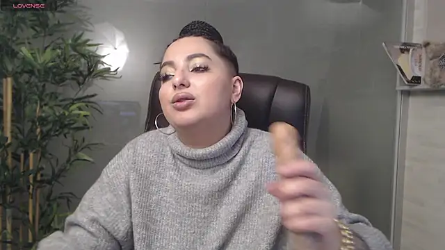 Snapshot of BustyAllyy chatting on 03-05-25, 12:59 BustyAllyy online show from 03-05-25, 12:59