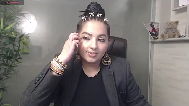 Snapshot of BustyAllyy chatting on 03-16-25, 08:00 BustyAllyy online show from 03-16-25, 08:00